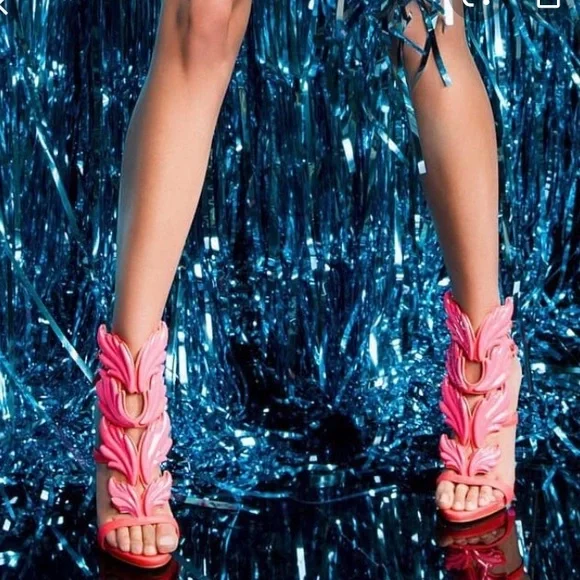 Giuseppe Zanotti Pink Leaf Sandals - Picture 3 of 9